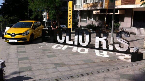 2012-Renault-Clio-Lansmani